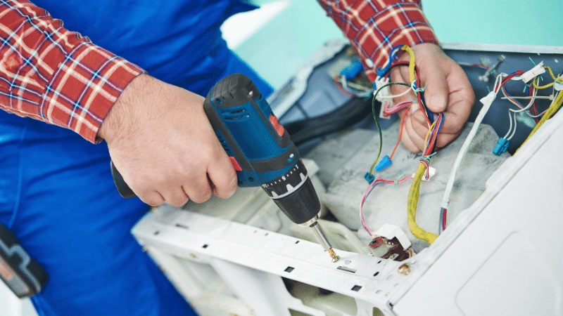 Söğütlü Franke Franke çamaşır makinesi kart tamiri – Su almama arızası orijinal parça ile giderildi. - Teknik servis örneği